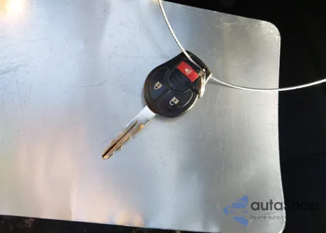 2013 Nissan Rogue S z USA, uszkodzony, nr VIN JN8AS5MV5DW614695